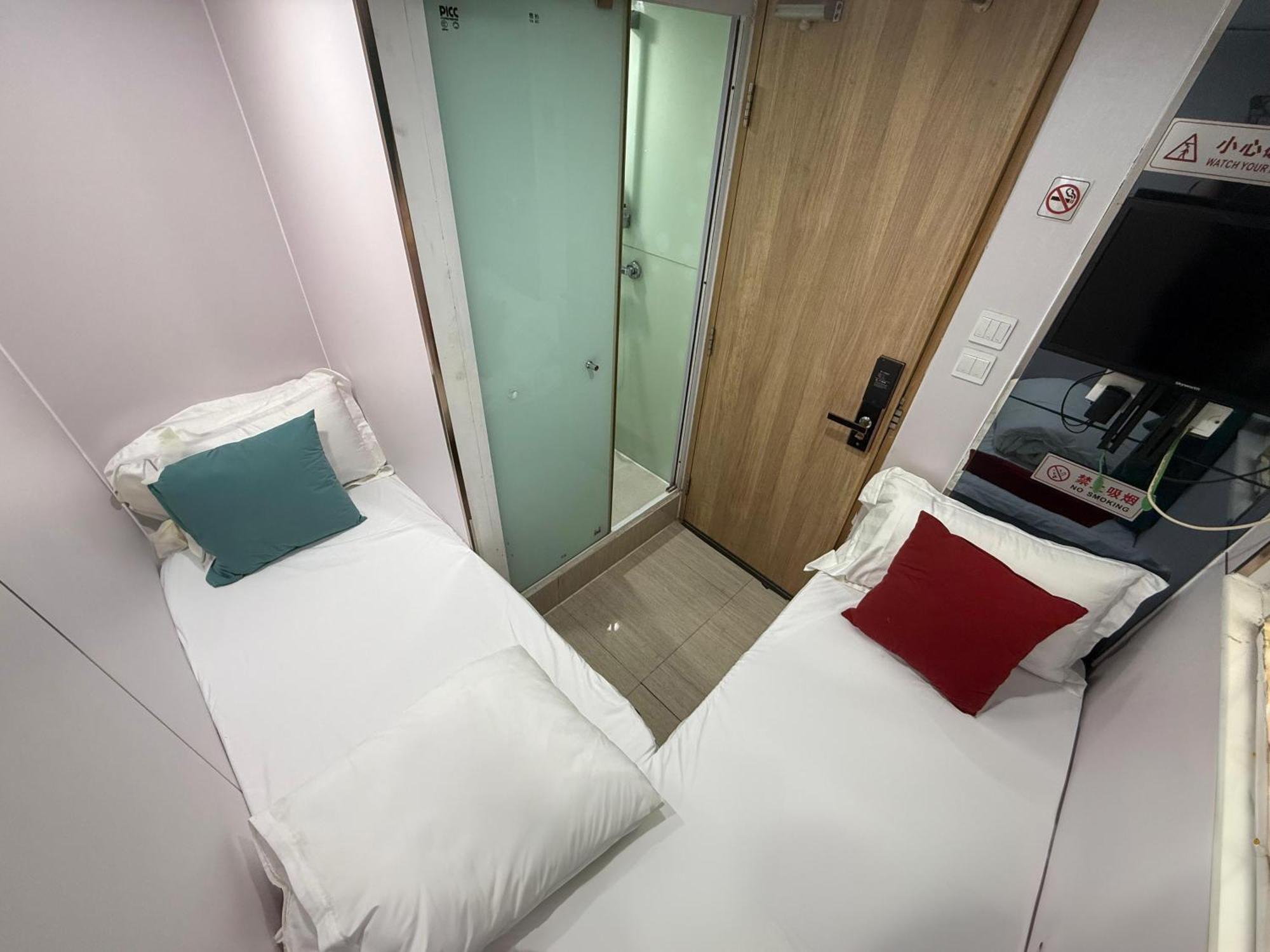 Apple Hostel Hong Kong Bagian luar foto